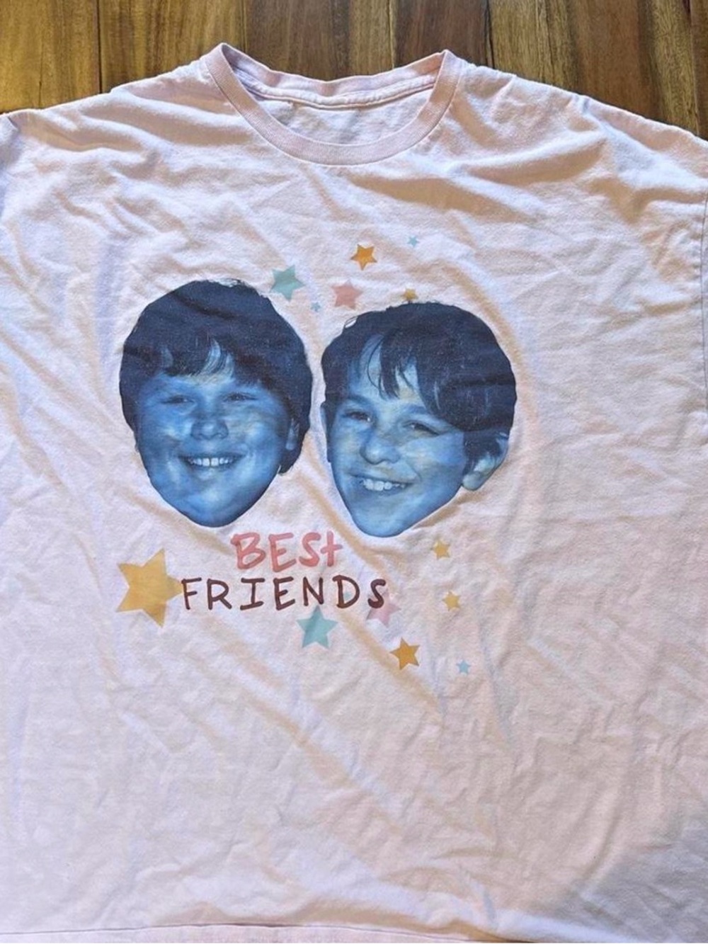 DIARY OF A WHIMPY KID Greg and Rowley "Best Friends" Graphic Tee in Light Pink